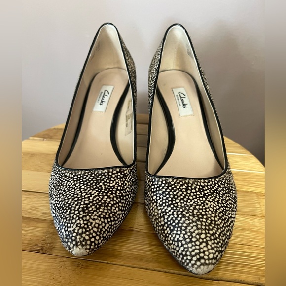 Clarks heels - Picture 3 of 5